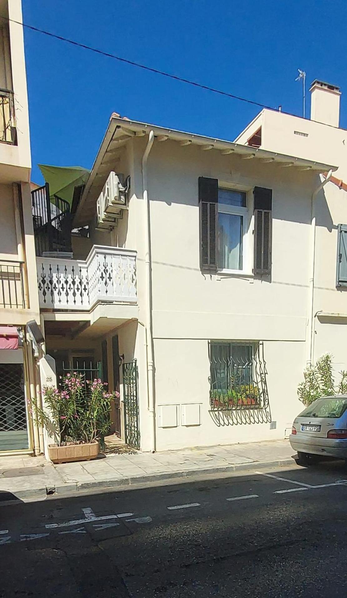 Crew Key West Hostel Antibes Ngoại thất bức ảnh